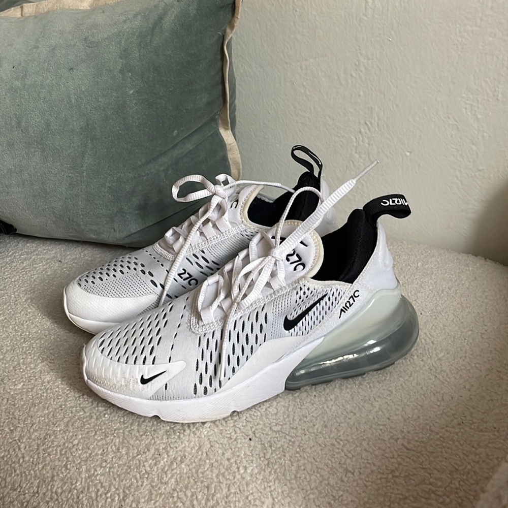 Women’s Nike Air Max 270